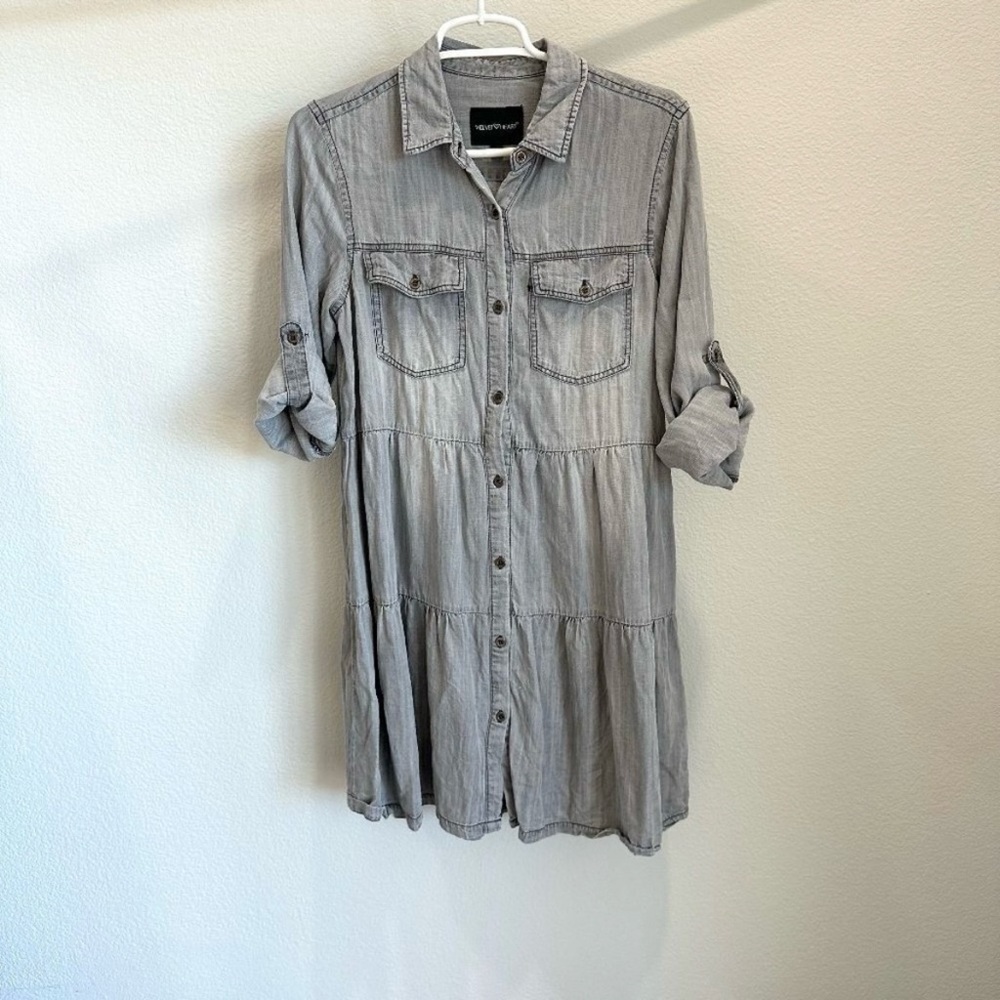 Velvet Heart Gray Midi Dress with Notched Collar